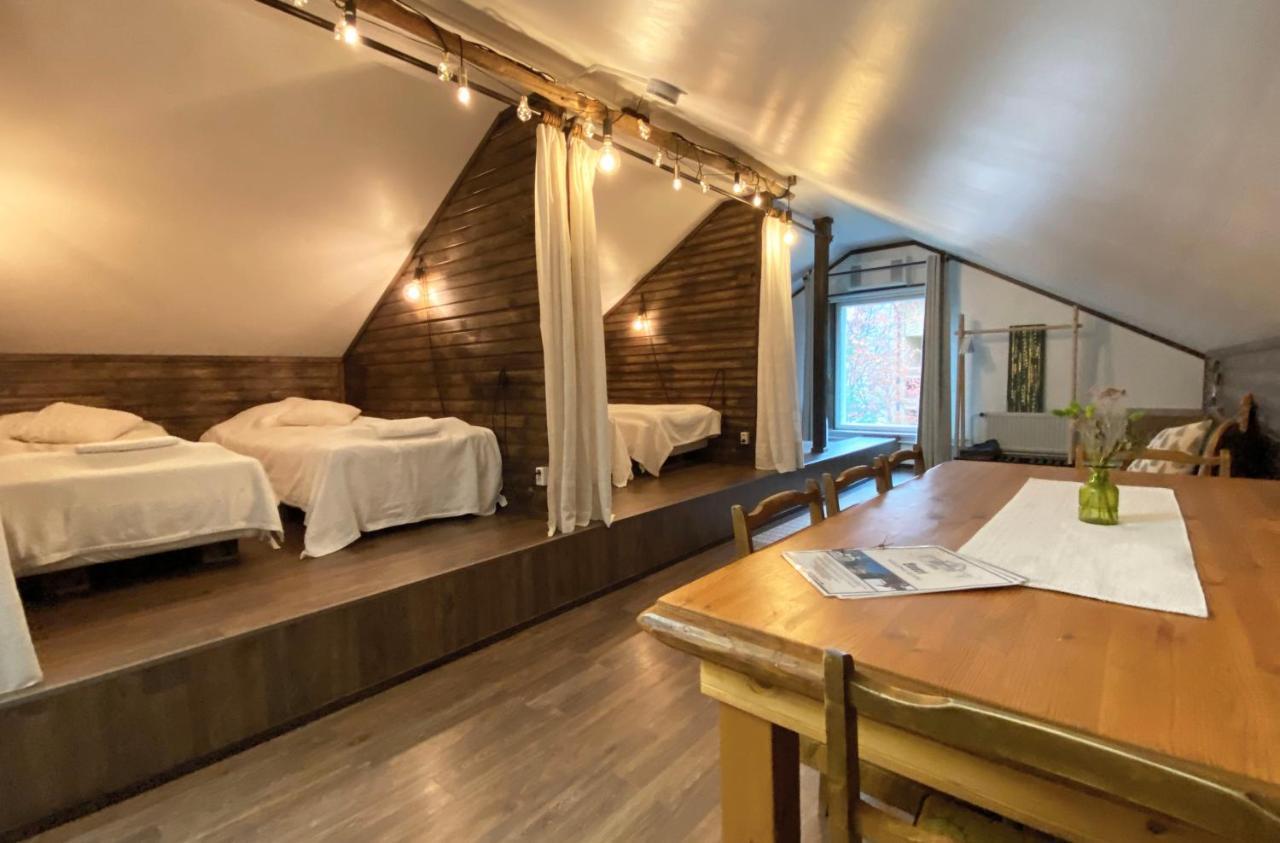 Lauri Historical Log House Manor 호텔 로바니에미 외부 사진