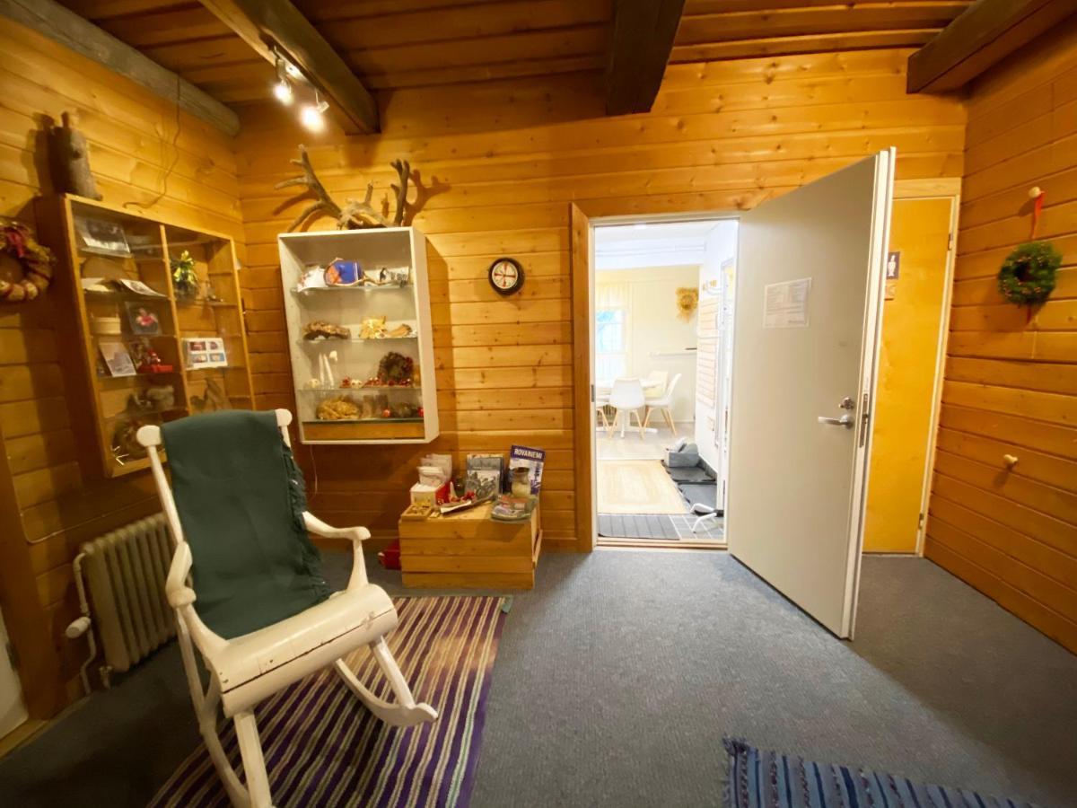 Lauri Historical Log House Manor 호텔 로바니에미 외부 사진