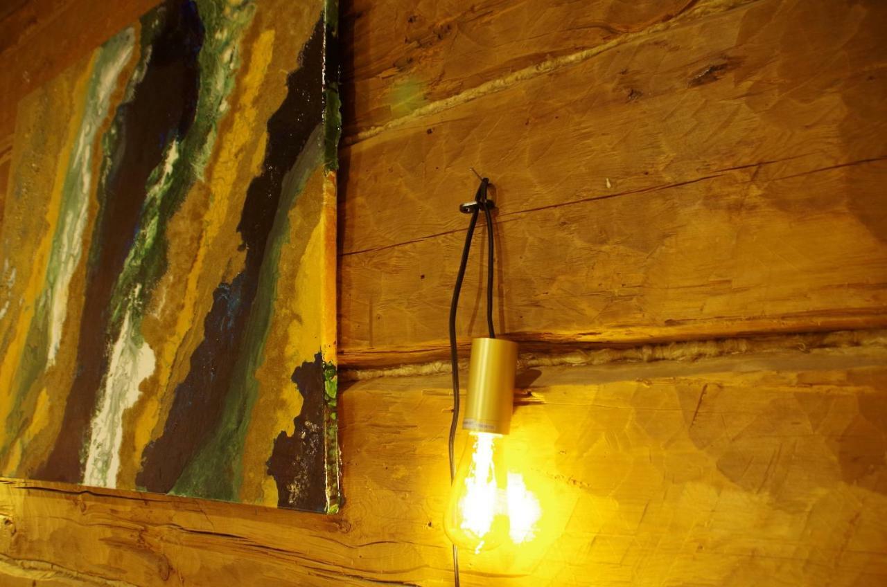 Lauri Historical Log House Manor 호텔 로바니에미 외부 사진